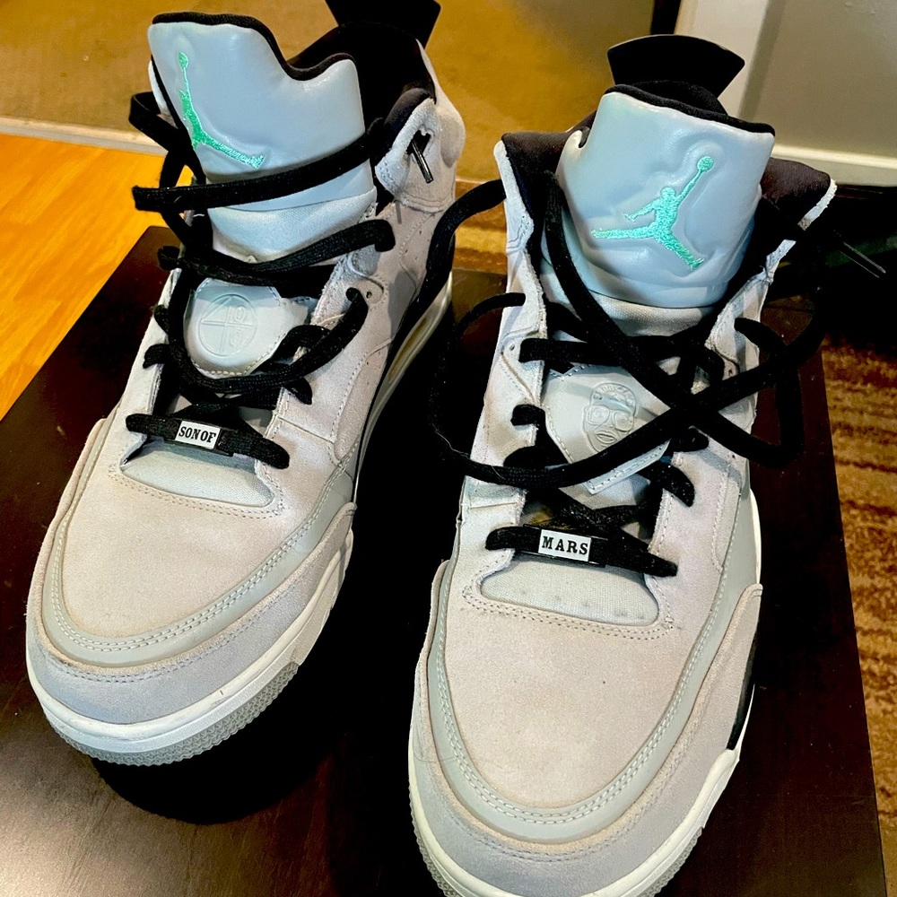 Jordan size 15 like new Mars edition